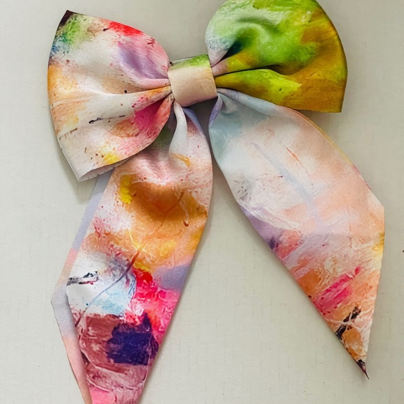 Satin pigtail bow clip - Picture 2 of 3